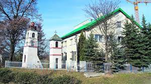 De plaats maakt deel uit van de gemeente chełmiec en telt. Librantowa Postawili Szkole Na Cmentarzu Cholerykow Gazeta Krakowska