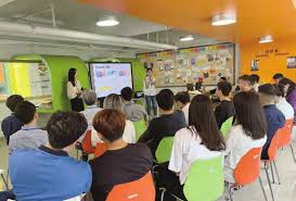 HE Prospectus 2025-26_R1_20241212_output.indd