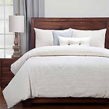 Our unique collection of bedding quilts makes it easy to spruce up your guest room, or your master bedroom. Farmhouse Bedding Bed Bath Beyond