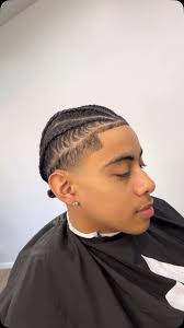 Taper ❌Line up 🔥💈 Thanks for booking Travis 💯🫱🏾‍🫲🏽 , ., ., #barber  #labarber #haircut #taper #steez