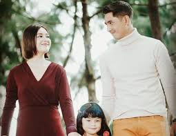 Namun, denny darko melalui kartu tarot membaca suatu kemungkinan yang mengejutkan. Rumor Amanda Manopo Sudah Menikah 2 Kali Netizen Sama Mas Al Dan Nino Di Ikatan Cinta Ringtimes Bali