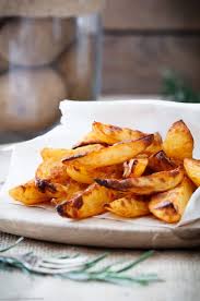 Knusprige Ofenkartoffeln Die Wedges Form Emmikochteinfach Rezept In 2020 Ofenkartoffel Lecker Kochen Lebensmittel Essen