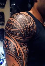 Originelle tattoos für männer und frauen. 40 Schulter Tattoo Ideen Fur Manner Und Frauen Berlinroots Maorie Tattoo Oberarm Schulter Tattoo Oberarm Tattoo Manner