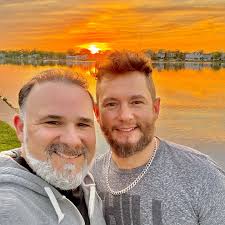 Dolly Parton wrote “Jolene” and “I Will Always Love You” ON THE SAME DAMN  DAY ! WHAT ??? LIKE HOW !?!?