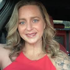 Karen Nardella's Instagram, Twitter & Facebook