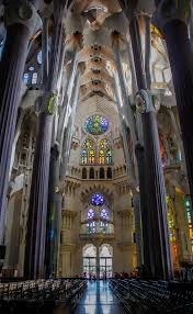 The cloister, which encloses the well of. Kirche Sagrada Familia In Barcelona Foto Bild Architektur Sakralbauten Innenansichten Kirchen Bilder Auf Fotocommunity