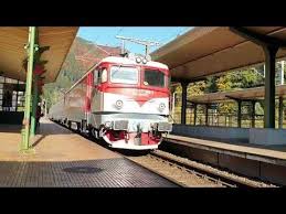Strada, obiectiv turistic, restaurant sau punct de interes. Trenurile CirculÄ De Peste 140 De Ani Intre BraÈov Èi BucureÈti Èi Foarte Multe S Au Schimbat Primele Trenuri FÄceau Èi Peste 7 Ore Bucharest Sinaia Bucuresti