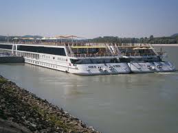 Arosa Flusskreuzfahrt Canal Structures