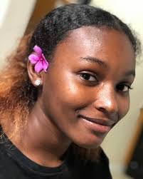 Mandy Lou's Instagram, Twitter & Facebook