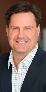 Kevin Muxlow's Instagram, Twitter & Facebook