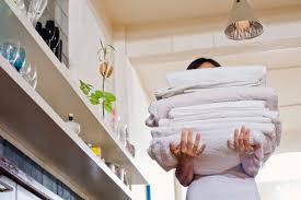 13 seriously smart linen closet organization ideas. How To Keep Sheets And Towels Smelling Fresh In A Closet