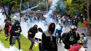 27,908 new cases and 610 new deaths in colombia  source updates. Colombia Hoy Protestas Se Extienden Comunidad Internacional Condena Abuso Policial El Heraldo De Mexico