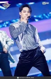 The mnet asian music awards aka mama is probably one of the . 180920 Mnet M Countdown NgÆ°á»i Ná»•i Tiáº¿ng