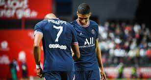 La fin de match est marquée par quelques tentatives rémoises repoussées par navas, notamment une bonne frappe croisée, et paris s'impose . Qh Kpvq4owqebm