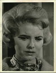 1964 Press Photo Actress, dancer, and singer Noreen Corcoran