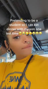 Misty Chick's Instagram, Twitter & Facebook