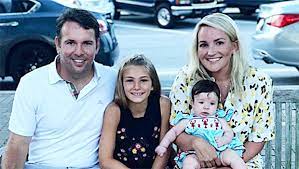 Jamie lynn marie spears (born april 4, 1991) is an american actress and singer. Jamie Lynn Spears Mom Shamed After Daughter 10 Holds Gun In Pic Hollywood Life