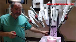 O alta limita este reprezentata de necesitatea ca robotul sa fie instalat in sali de operatie adecvate si manipulat de personal calificat, ceea ce. Robotul Chirurgical Da Vinci Prezentat La Oradea La Spitalul Pelican Youtube