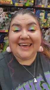 Hey everyone. It's a longer video but I wanted to share another artist here  at @chriscomics @diego.iriarte and @icsoundcomics. We're here till 4 so  please stop by and say Hi!