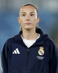 Elin Thomas, UK textile artist who uses embroidery, crochet and felting to  create unique work resembling petri dishes and bacteria spores! Science Gal  absolutely LOVES these but does recognize that it might