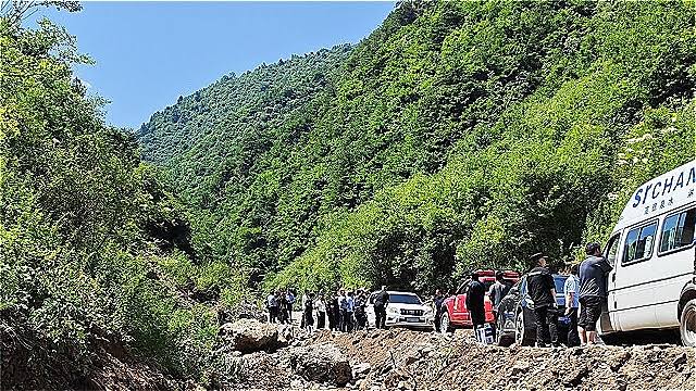 Death Toll from Landslide in Northwest China Rises to 21; Search and Rescue  Operations Conclude