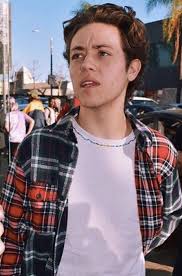 After a few ads he was asked to audition for commercials and then movies. Pin By Darya On Ethan Carl Shameless Shameless Tv Show Carl Gallagher