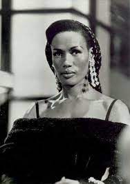 Grace Jones In A Rare Classic Glamour Look Grace Jones Iconic Women Black Celebrities