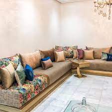Les vraies tendances du salon marocain passent par nous grâce à une large gamme des équipements de belle conception et qui gardent une décoration de haut niveau pour la pièce choisie à équiper dans votre maison. Tendance Deco Pour Salon Marocain Konouz Immobilier