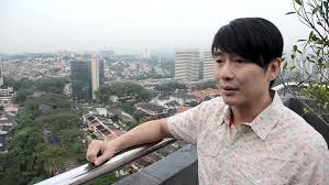 Artist Video: Vincent Leong