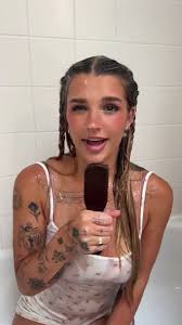 Ari Kytsya Top .01% 🥵 on X: I should do this but not with any clothes  t.coYk7EVzBbfE  X