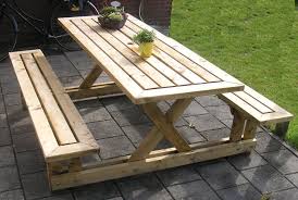 Easy diy outdoor entertainment table: 13 Free Picnic Table Plans In All Shapes And Sizes