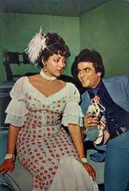 Retro Bollywood Retro Bollywood Bollywood Outfits Retro Fashion 70s