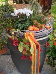 Herbst Deko Bilder Und Fotos Hausdekoeingangsbereich Herbst Deko Bilder Und Fotos Decorating With Pictures Fall Decor Pallets Garden