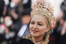 The population density in portugal is 111 per km2 (288 people per mi2). Madonna Insists She S Staying Put In Portugal People The Jakarta Post