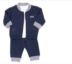 Bébé déguisé en pingouin visage. Hugo Boss Bebe Pas Cher Besoins Du Bebe