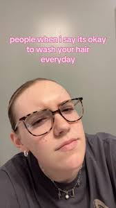 seriously though!! a clean and conditioned scalp is a happy scalp🫶🏻