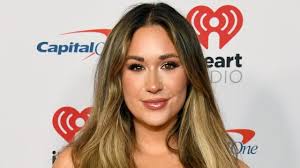 Rachel Recchia in Bathing Suit Says "Don't Call it a Comeback" — Celebwell