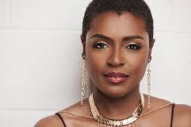 Elise Sharp's Instagram, Twitter & Facebook