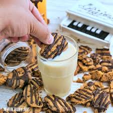 Penjana nama perniagaan kami akan memberi anda idea nama yang hebat dan menarik untuk perniagaan anda. Brownies Monster Kini Dengan Nama Baru Monstr Ruby My Best Lifestyle Blog