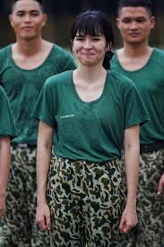 Mắt biếc đã chạm mốc 50 tỷ và trở thành một trong những phim chiếu rạp đạt kỷ lục nhanh nhất lịch sử phim việt nam. Khanh Van Thay Ä'á»•i Tháº¿ Nao Sau Má»™t NÄƒm Ä'ong Máº¯t Biáº¿c Ä'á»ƒ Tham Gia Sao Nháº­p NgÅ© Web Tin Má»›i