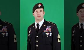 Se trata de operadores tier 1 a escala global, con zonas de conflicto en el mundo real en la campaña de un jugador y con. Trump Otorgara Medalla De Honor A Heroe De Guerra Por Su Valentia En Una Embestida De Fuego Ejercito Boina Boina Verde The Epoch Times En Espanol