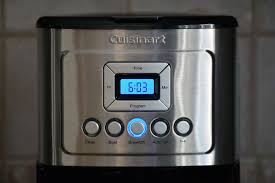 Featuring auto on and off switch, this cuisinart coffee maker is very convenient to operate. Cuisinart 12 Cup Thermal Coffeemaker Review Stellar