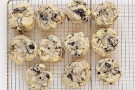 Rezept Oreo Cheesecake Cookies Von Living On Cookies Oreo Kasekuchen Kekse Kasekuchen Kekse Schoko Cookies Rezept