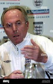 Englands national soccer team head hi-res stock photography and images