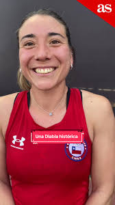 😈 ¡Histórica! Denise Rojas Losada marcó hace dos años el primer gol de las  Diablas en un Mundial y hoy anotó los dos tantos en el 2-0 sobre Canadá,  que valió una medalla de bronce 🏑🇨🇱🥉 #chilehockey ...