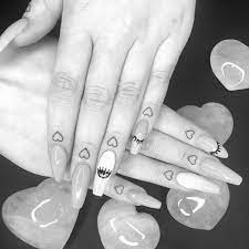 Hand Poked Artist Monica Pham At Studio Artisphere In Vancouver Bc Tattoos Hand Poked Tattoo Symbolic Tattoos Stick And Poke Finger Tattoos Hand Poked Tattoo