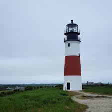 Sankaty Head Lighthouse Overlooks World Famous Sankaty Head Golf Course Beautiful Lighthouse Lighthouse Nantucket Island