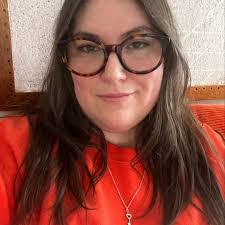 Ashley Rininger's Instagram, Twitter & Facebook