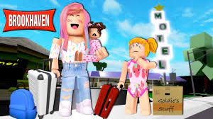 Los juegos de roblox reflejan el tipo de juego imaginativo que a menudo encuentras en el patio de recreo. Somos Pobres En Brookhaven Roblox Titi Juegos Youtube