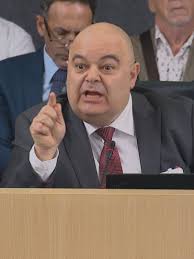 Quebec medical specialists end mediation, call